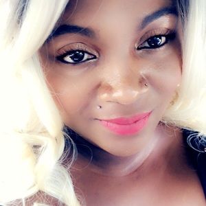 Meet your Posher, Brandy